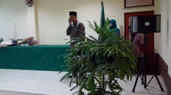 H. M. Taufiq HM, S.H. Ketua Pengadilan Agama Giri Menang.